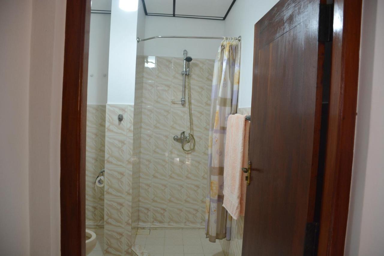 Welcome Family Guest House. Bentota Exterior photo